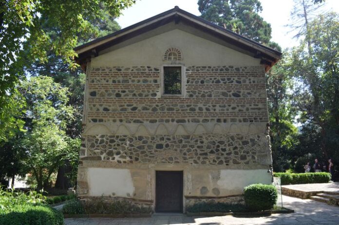 Sofia_Sightseeing_Tour_Sofia_Boyana_Church_018